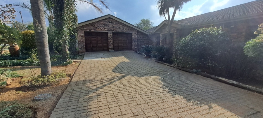 4 Bedroom Property for Sale in Vanes Estate Eastern Cape